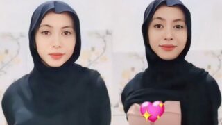 Ukhty Jilbab Kebelet Sange Di Kamar Mandi Ga Tahan